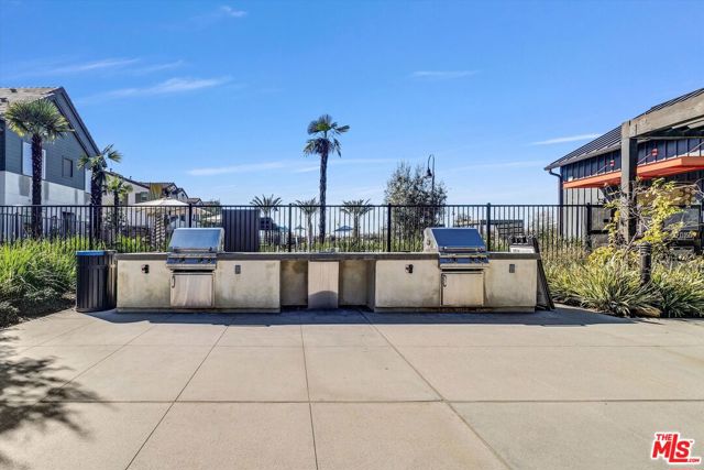 4102 S Limecrest Paseo, Ontario CA: https://media.crmls.org/mediaz/60731ee9-0b1c-4f1e-81a2-f58e206e5493.jpg