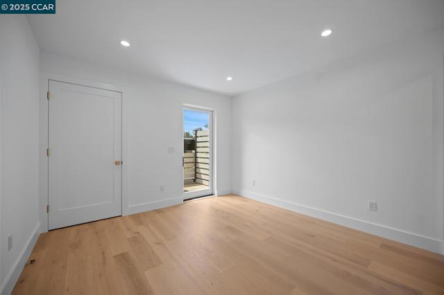 3742 Mt. Diablo Blvd #1B, Lafayette CA: https://media.crmls.org/mediaz/60735bf4-d885-4793-923f-abed1f287995.jpg