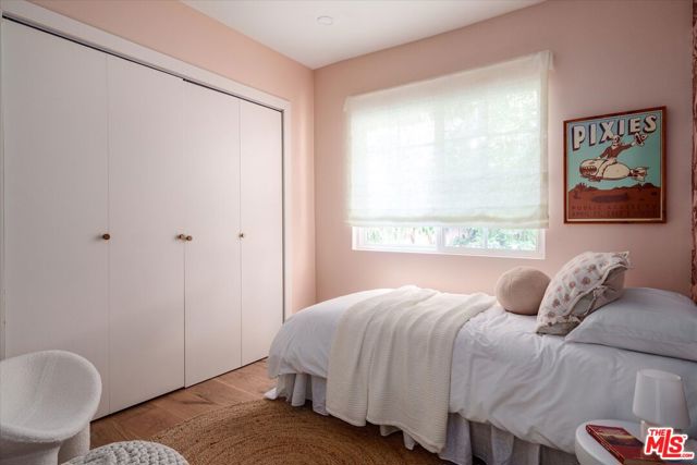 1410 Stanford Drive, Glendale CA: https://media.crmls.org/mediaz/6073da9b-48a6-4e86-9ea0-965171068ef9.jpg