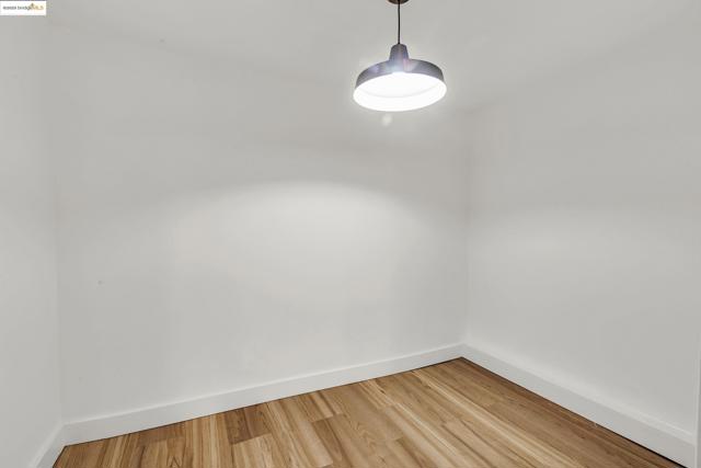 2906 Adeline St, Oakland CA: https://media.crmls.org/mediaz/60751da4-ca1f-4013-a2b0-87b02d6e7922.jpg