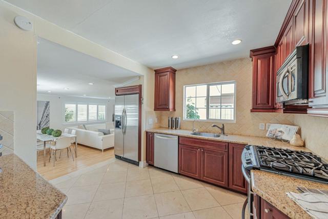 2924 Vivian Lane, San Jose CA: https://media.crmls.org/mediaz/60764276-dcb2-40f7-8181-35c999fe510a.jpg