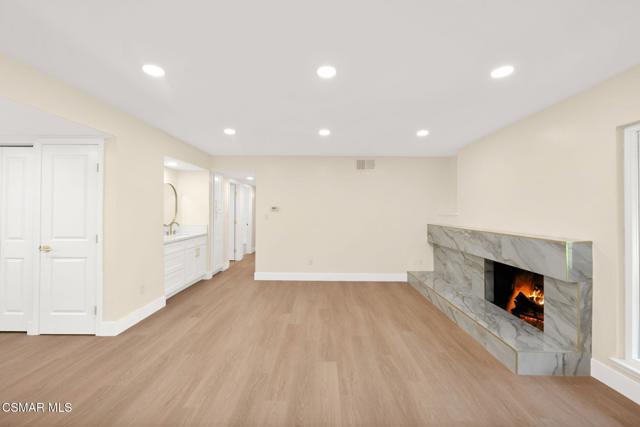 12016 Caminito Campana, San Diego CA: https://media.crmls.org/mediaz/60767c38-820d-4128-bc9e-a0e5c2af4037.jpg