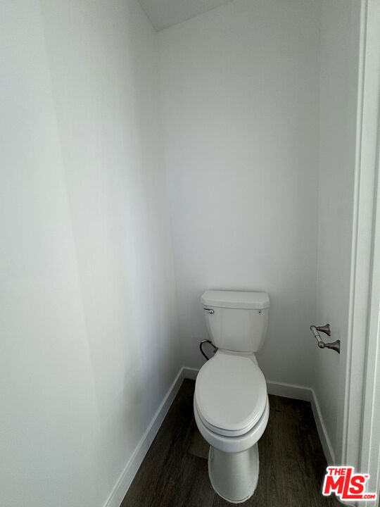 1330 Arapahoe Street, Los Angeles CA: https://media.crmls.org/mediaz/607738f8-7b1b-4342-8289-613df01108ce.jpg