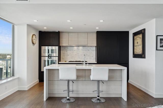 1388 Kettner Blvd, San Diego CA: https://media.crmls.org/mediaz/60775022-619b-43f0-ae62-e6d2419f0363.jpg