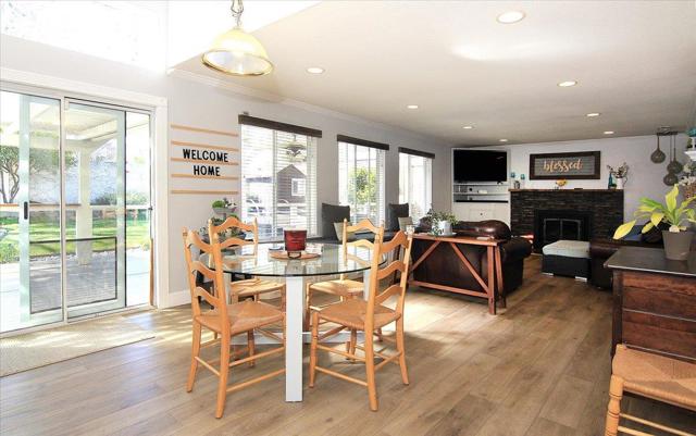 2155 Beachwood Court, Hollister CA: https://media.crmls.org/mediaz/60775953-dcd3-4d3e-8a9f-bce1cdeca75b.jpg