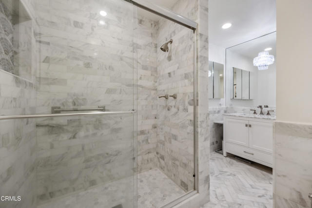 380 S Orange Grove Boulevard, Pasadena CA: https://media.crmls.org/mediaz/60778edb-0d1f-4f0e-ae13-16418a641331.jpg