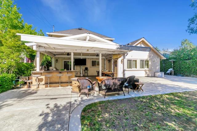 1905 White Oaks Road, Campbell CA: https://media.crmls.org/mediaz/60789052-2742-4abb-9f65-a5fd754e8afe.jpg