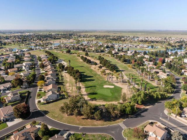 11447 Mirage Drive, Chowchilla CA: https://media.crmls.org/mediaz/60797d27-8528-4ddd-af08-118835a891b3.jpg