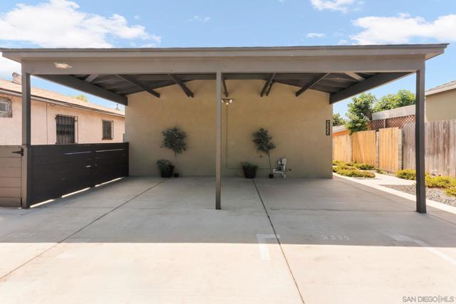 4233 Pepper Dr, San Diego CA: https://media.crmls.org/mediaz/60799659-2ad5-41e6-b3d0-4e679c593854.jpg
