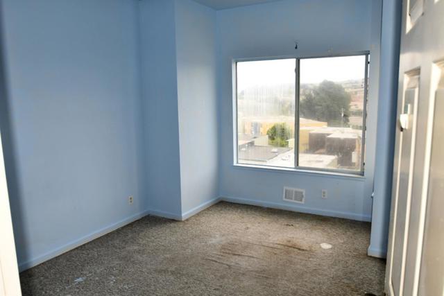 773 Gates Street, San Francisco CA: https://media.crmls.org/mediaz/6079a725-9632-41d4-b8be-37787d3feedd.jpg