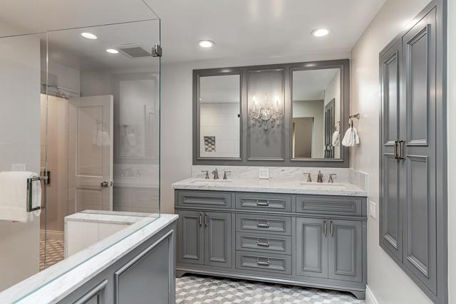 410 Sand Hill Circle, Menlo Park CA: https://media.crmls.org/mediaz/6079f08d-929c-4406-b3d4-5035174281d0.jpg