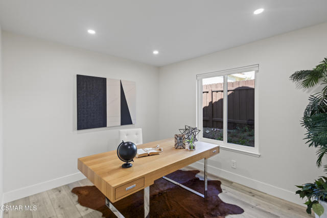 416 Camino Dos Palos, Thousand Oaks CA: https://media.crmls.org/mediaz/607a8a38-c906-4a60-b95c-387e2318af54.jpg
