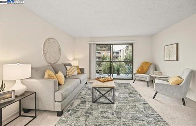 420 N Civic Dr., Walnut Creek CA: https://media.crmls.org/mediaz/607ab820-49e2-4d5c-a242-6ac4c1b9e58d.jpg