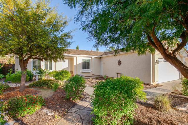 2132 Savona Court, Vista CA: https://media.crmls.org/mediaz/607b057d-bb7b-4aba-9176-46faf62c0182.jpg