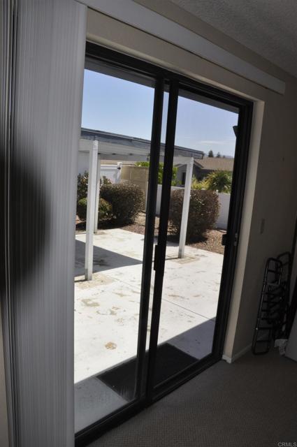 635 Via Costa Rica, Vista CA: https://media.crmls.org/mediaz/607ba561-6f94-4b37-8986-4d1952280441.jpg