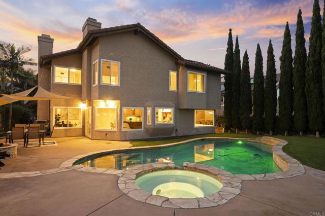 213 Via Palacio, Encinitas CA: https://media.crmls.org/mediaz/607e15c7-7560-4c24-bcd5-0217deec0642.jpg