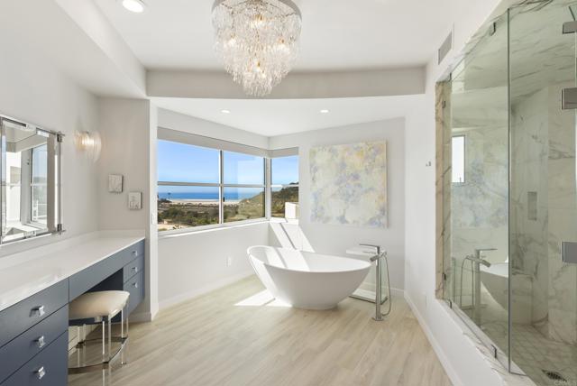121 Via De La Valle, Del Mar CA: https://media.crmls.org/mediaz/607e5452-6b05-4797-812d-728243a8c632.jpg