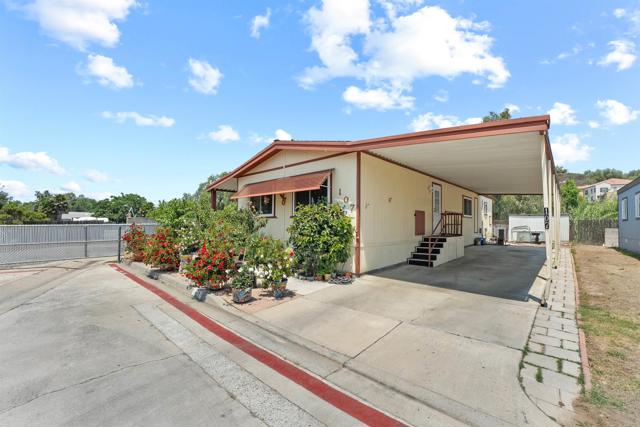 Detail Gallery Image 3 of 31 For 500 Ranchers Dr. #107,  San Marcos,  CA 92069 - 2 Beds | 2 Baths