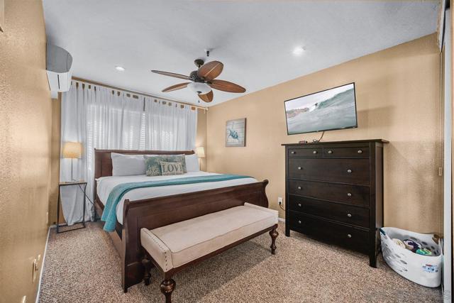 2808 Bayside Walk, San Diego CA: https://media.crmls.org/mediaz/607f0694-9d69-4264-9752-363f3db5693e.jpg