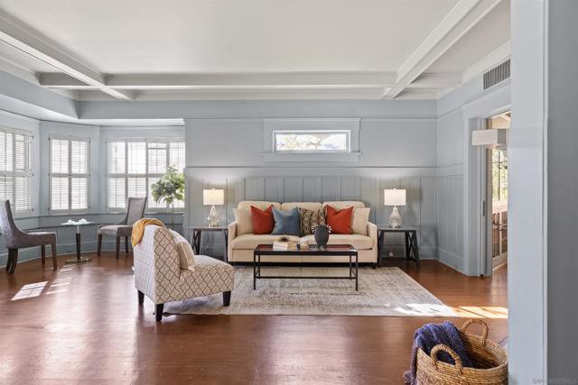 4229 Saint James Place, San Diego CA: https://media.crmls.org/mediaz/607f313b-cb0d-47c6-867d-10f7b9ea8502.jpg