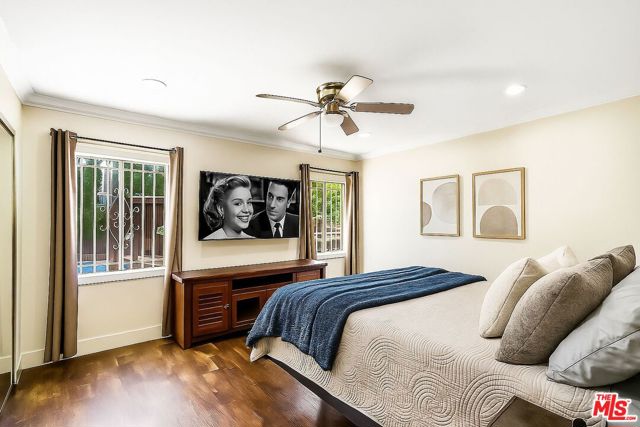 5342 Lemon Grove Avenue, Los Angeles CA: https://media.crmls.org/mediaz/607f6cd5-ca6c-467e-92ef-bf9a53877b75.jpg