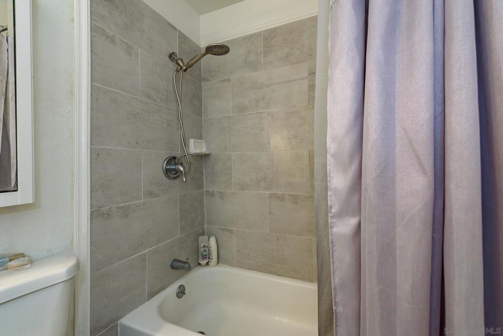 10166 Drumcliff Ave - photo 5