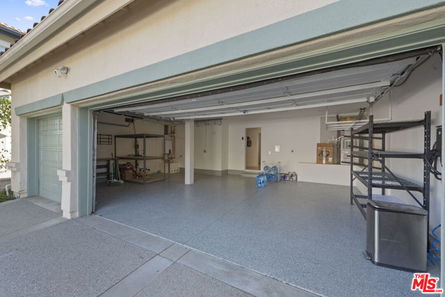 16724 Calle Arbolada, Pacific Palisades CA: https://media.crmls.org/mediaz/60819d22-255e-4265-adae-7564bf4cc638.jpg