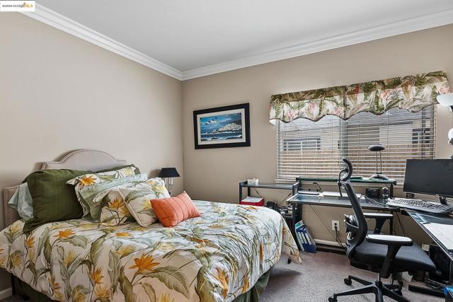 5090 Double Point Way, Discovery Bay CA: https://media.crmls.org/mediaz/6081dde8-4115-4f1b-93f5-b3d8704b127c.jpg