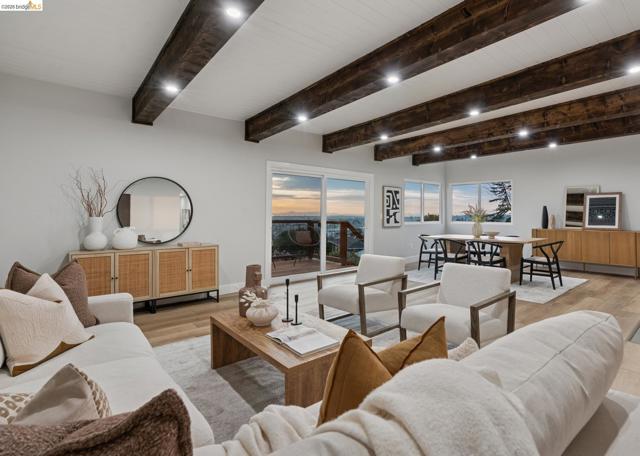 Image 14 of 54 For 7807 Outlook Ave