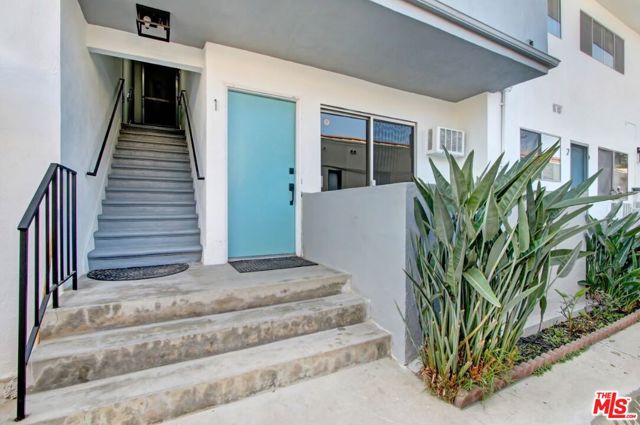 1045 N Ardmore Avenue, Los Angeles CA: https://media.crmls.org/mediaz/60826d0e-46d4-4cbc-8862-a312c1ed3ba2.jpg