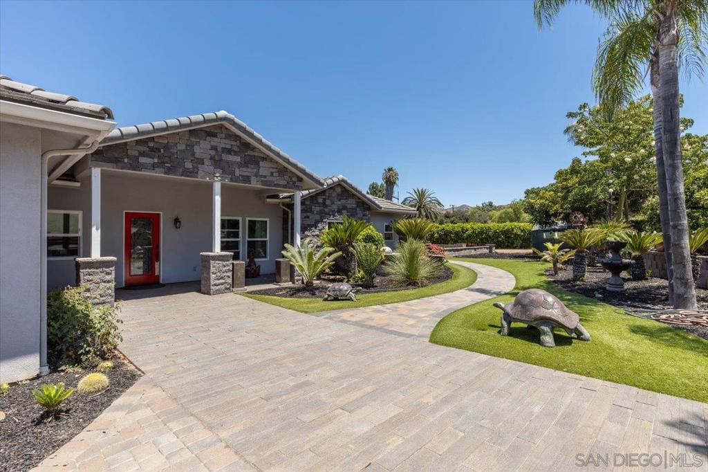 MLS #250034986SD image #10