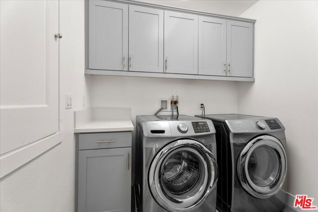 12714 W Sea Spray Place, Playa Vista CA: https://media.crmls.org/mediaz/60842fd1-6180-471e-95b4-f45eef274436.jpg