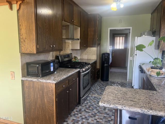 Detail Gallery Image 2 of 10 For 4156 Aralia Rd, Altadena,  CA 91001 - 3 Beds | 1/1 Baths