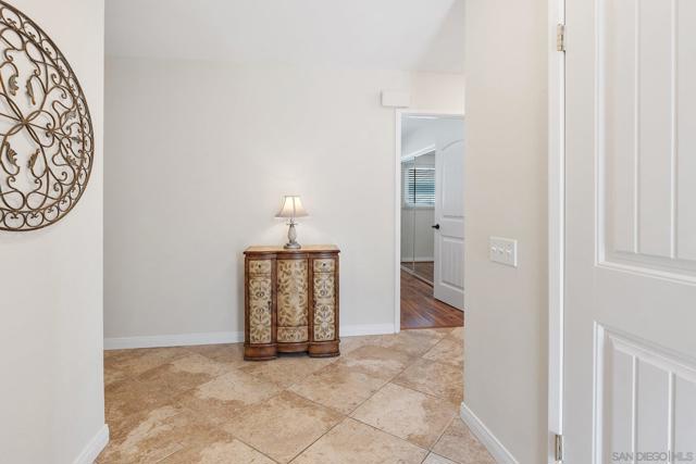 12091 Lomica Dr, San Diego CA: https://media.crmls.org/mediaz/60877aff-7e1a-418b-b45b-a5aef04411dc.jpg