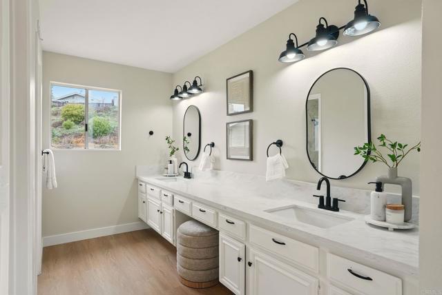 909 Loma, Chula Vista CA: https://media.crmls.org/mediaz/6088b514-370b-4678-a673-1238f46bbef9.jpg