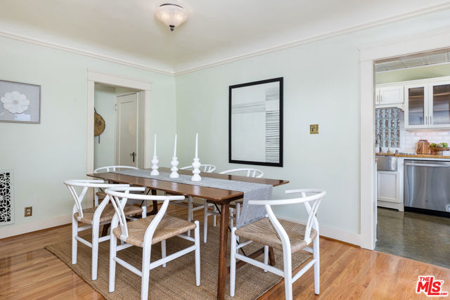 1355 Columbia Drive, Glendale CA: https://media.crmls.org/mediaz/6088ea67-10b6-4493-aa10-7b725d9c1c9e.jpg