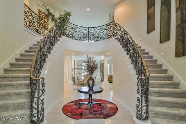 2589 Featherwood Street, Westlake Village CA: https://media.crmls.org/mediaz/6089135f-18c9-4452-9a69-caded321ab39.jpg