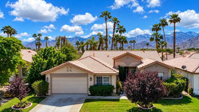 245 Strada Nova, Palm Desert, CA 92260