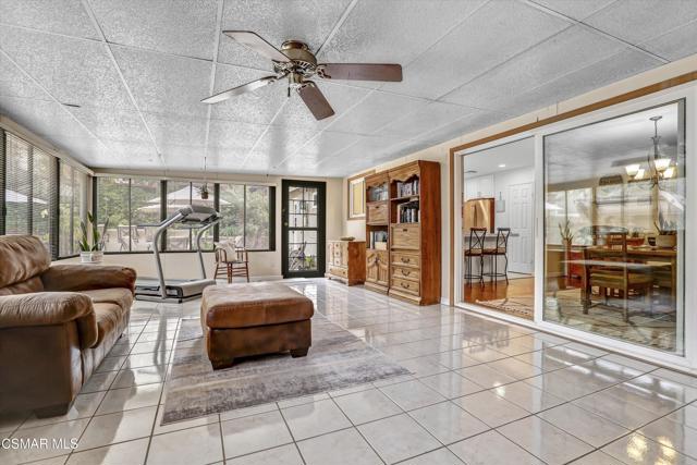 103 W Janss Road, Thousand Oaks CA: https://media.crmls.org/mediaz/6089917a-d292-4695-9651-57bd202b64bd.jpg
