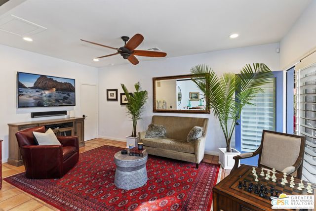 535 E Via Colusa, Palm Springs CA: https://media.crmls.org/mediaz/6089ace8-f92d-49fa-bfd1-fd8d1a30e297.jpg