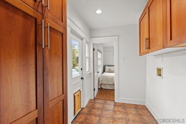 2778 Rosecrans St, San Diego CA: https://media.crmls.org/mediaz/608a10a4-f8a1-4e38-8c41-408995fecc23.jpg