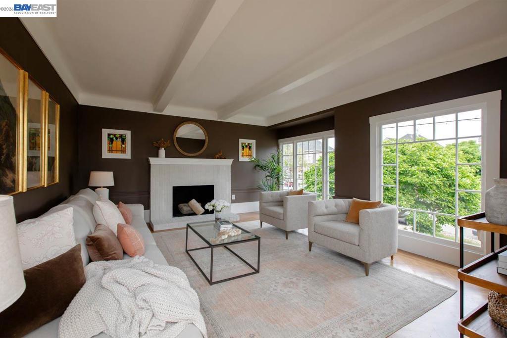 1716 Santa Clara Ave