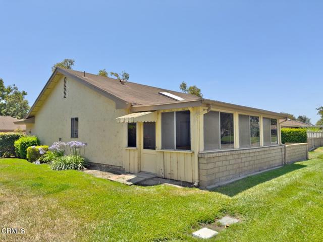 24121 Village 24, Camarillo CA: https://media.crmls.org/mediaz/608b5617-d6f2-495b-a855-6e351e33a83d.jpg