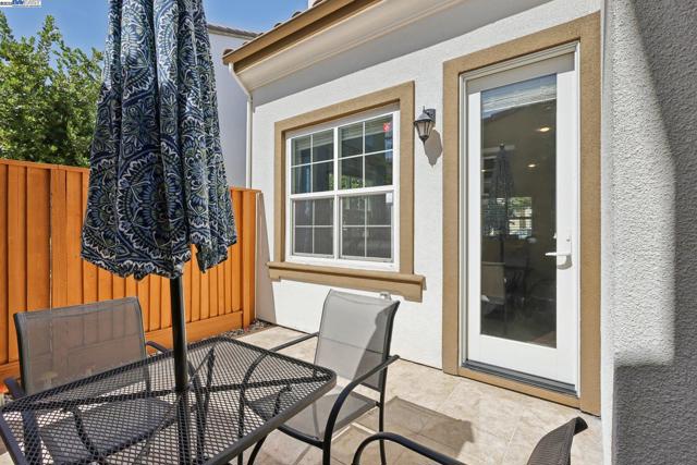 5010 Barrenstar Way, San Ramon CA: https://media.crmls.org/mediaz/608be69c-38a2-4cf9-8682-b2fdd53b0126.jpg