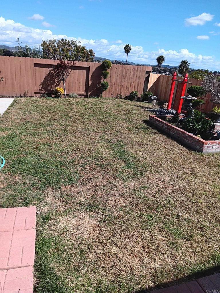 4737 Rising Glen Drive - photo 14