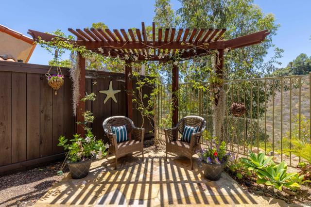 1466 Caminito Solidago, La Jolla CA: https://media.crmls.org/mediaz/608c6f10-4287-4d5f-9543-65a655b71374.jpg