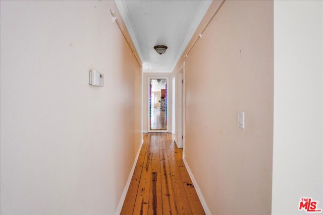 754 Fernando Street, Ojai CA: https://media.crmls.org/mediaz/608e1301-c5bb-4bf5-b49b-b86a2714dc0a.jpg