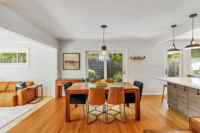 1528 Fernside Street, Redwood City CA: https://media.crmls.org/mediaz/608e6e27-7faa-49fe-86ad-1ec73e8acd1a.jpg