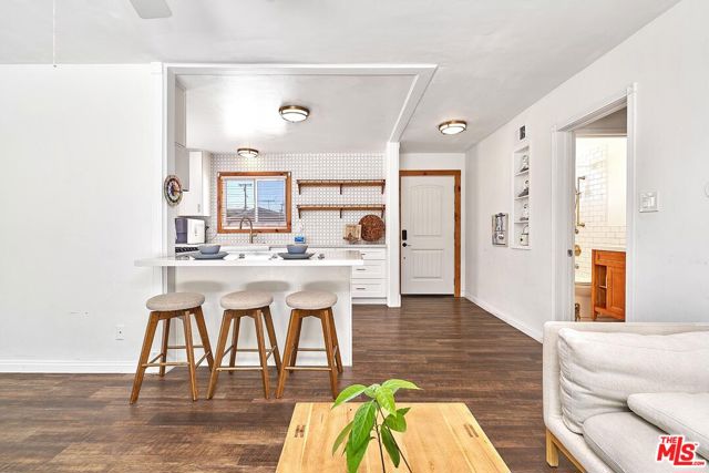 Image 8 of 42 For 5541 Marcella Avenue