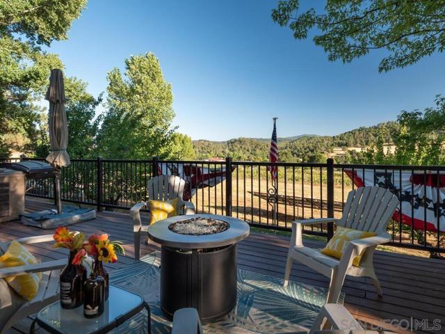 1209 Farmer Road, Julian CA: https://media.crmls.org/mediaz/608ffa16-5bdf-4e0c-96b6-d164633dc1c4.jpg